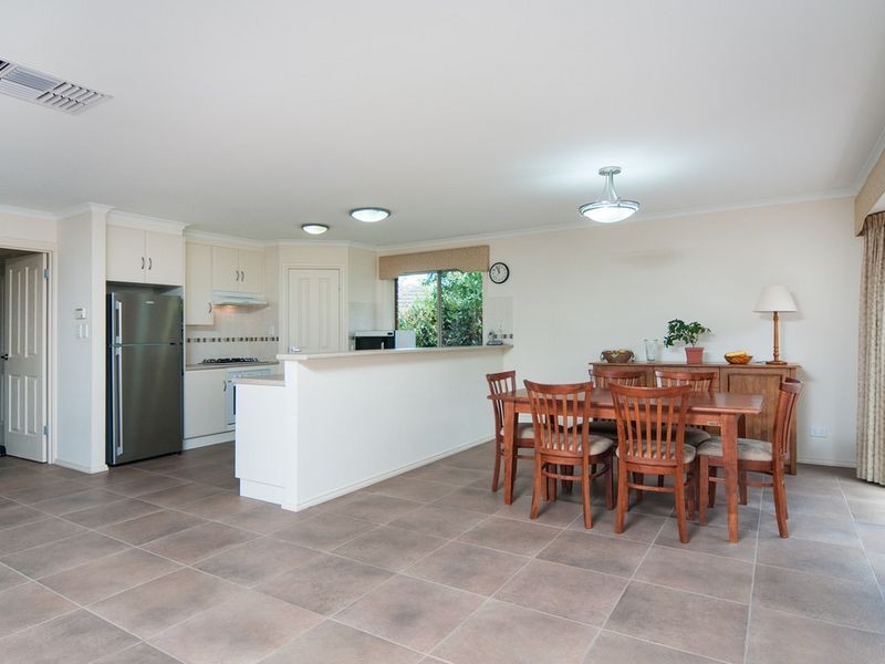 8 Yalanda Street, Eden Hills SA 5050