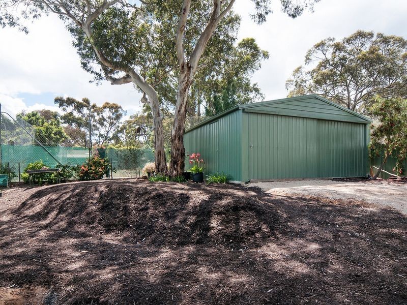 8 Yalanda Street, Eden Hills SA 5050