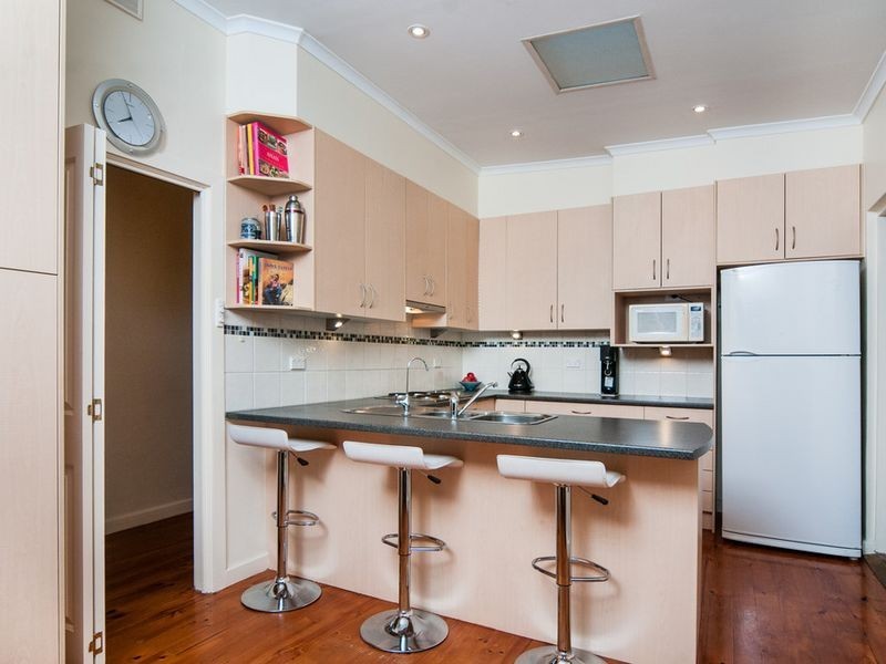 17 Mountain Road, Eden Hills SA 5050