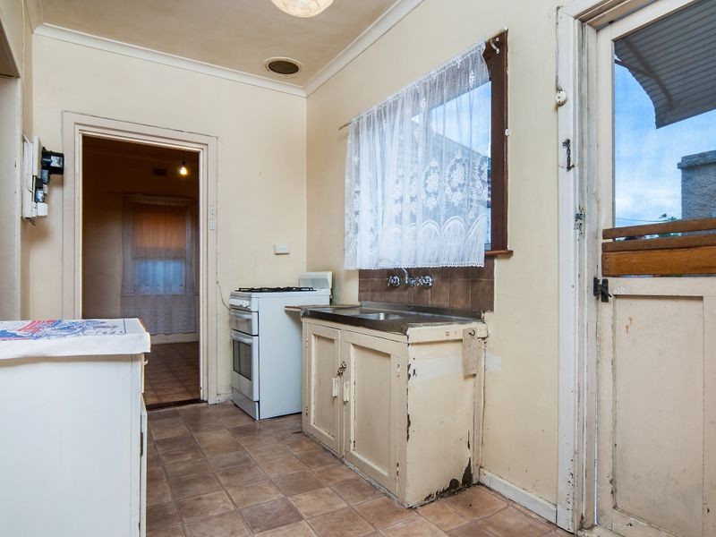 42 William Street, Clarence Park SA 5034