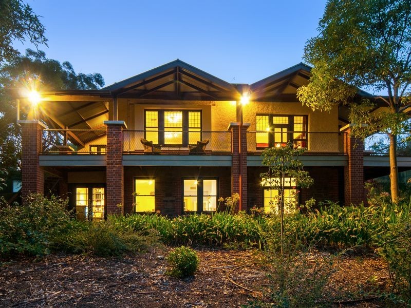 4 Sandford Avenue, Blackwood SA 5051