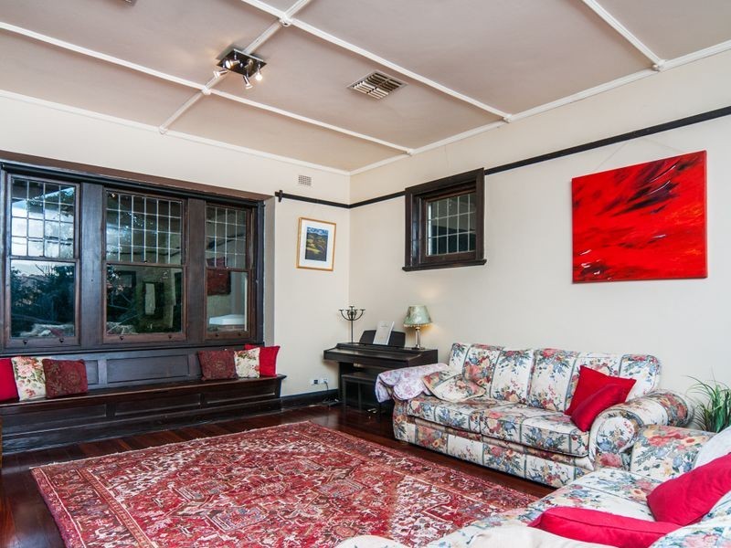 4 Sandford Avenue, Blackwood SA 5051