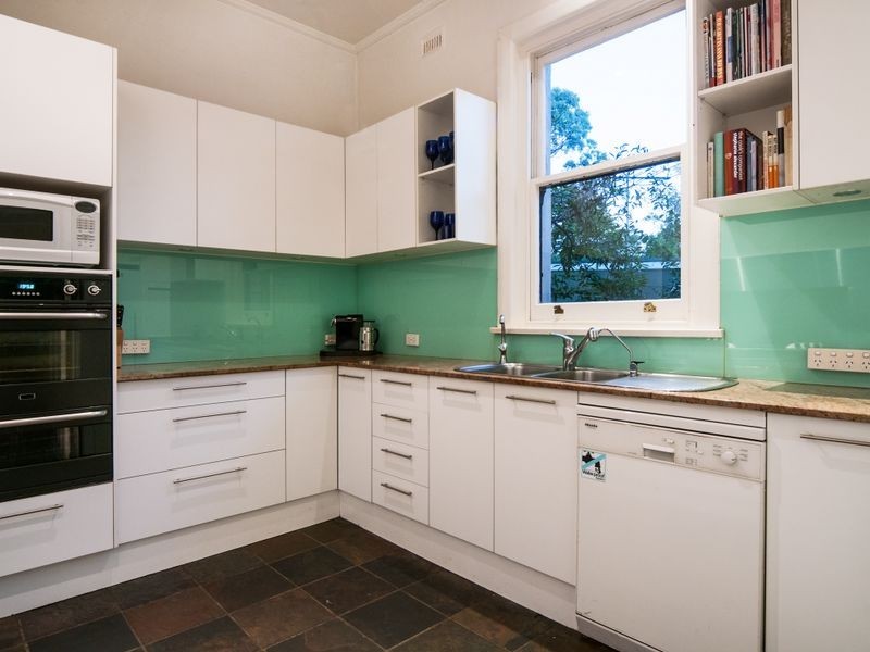 4 Sandford Avenue, Blackwood SA 5051