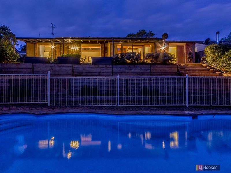 15 Gwendoline Ct, Coromandel Valley SA 5051