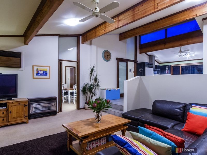 15 Gwendoline Ct, Coromandel Valley SA 5051