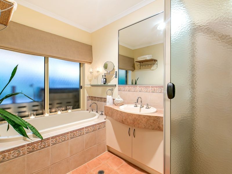 1 Rebecca Place, Flagstaff Hill SA 5159
