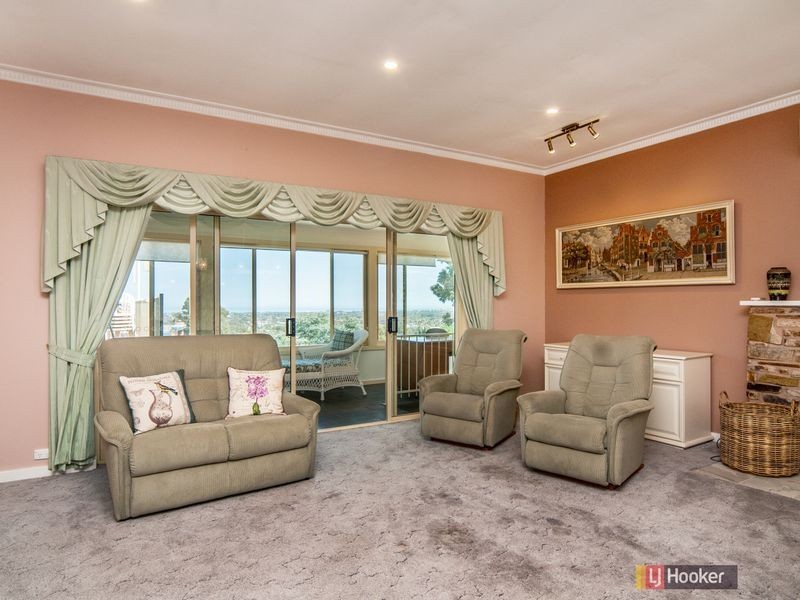 9 Kinedana Street, Eden Hills SA 5050