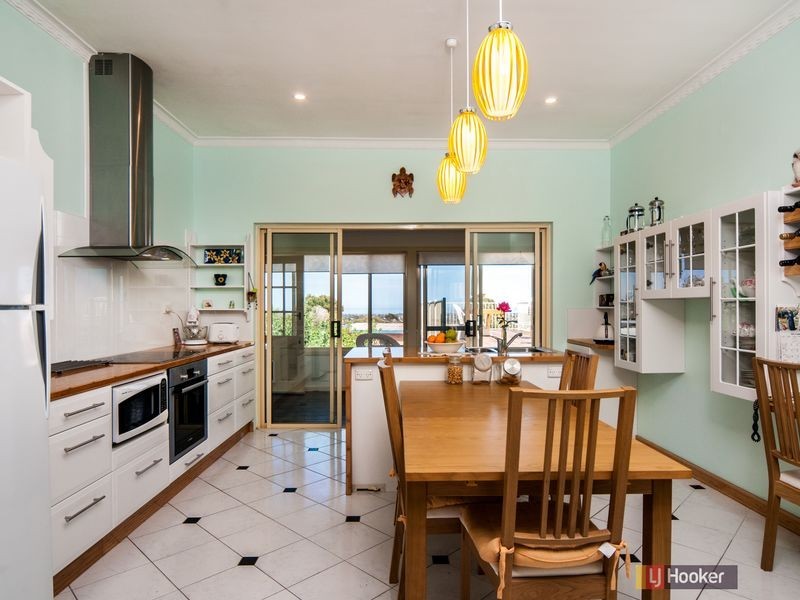 9 Kinedana Street, Eden Hills SA 5050