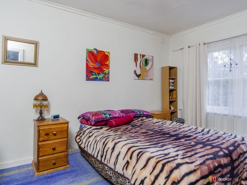 80 Cresdee Road, Campbelltown SA 5074