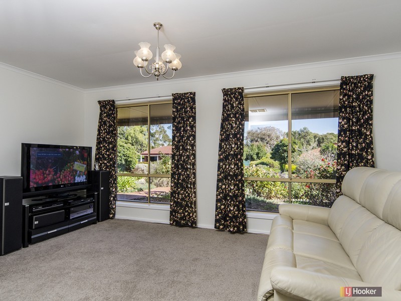 17 Waverley Drive, Willunga SA 5172