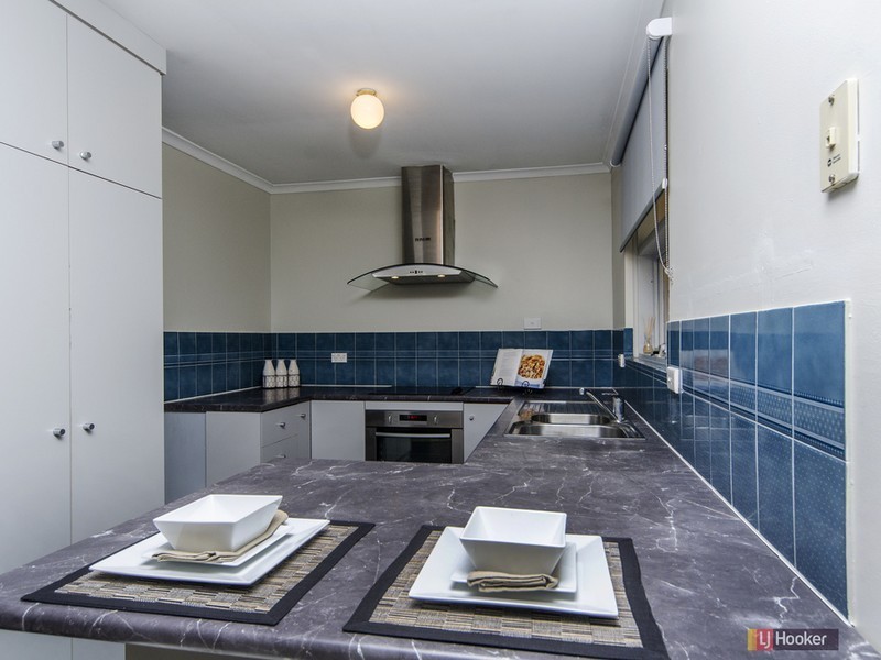 11 Paragon Ave, Aberfoyle Park SA 5159