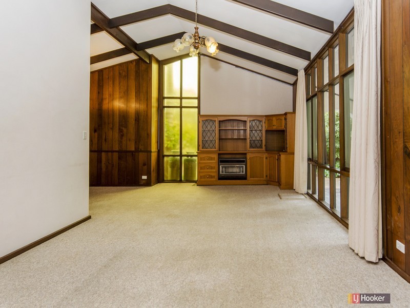 11 Tregarthen Road, Summertown SA 5141