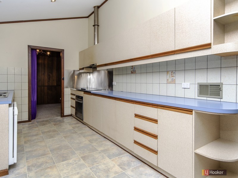 11 Tregarthen Road, Summertown SA 5141