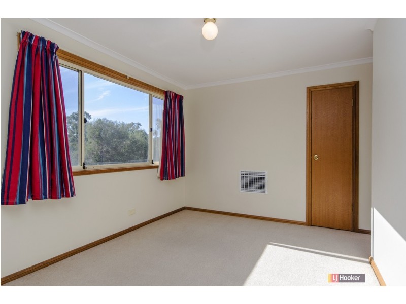 10 Petrel Court, Flagstaff Hill SA 5159