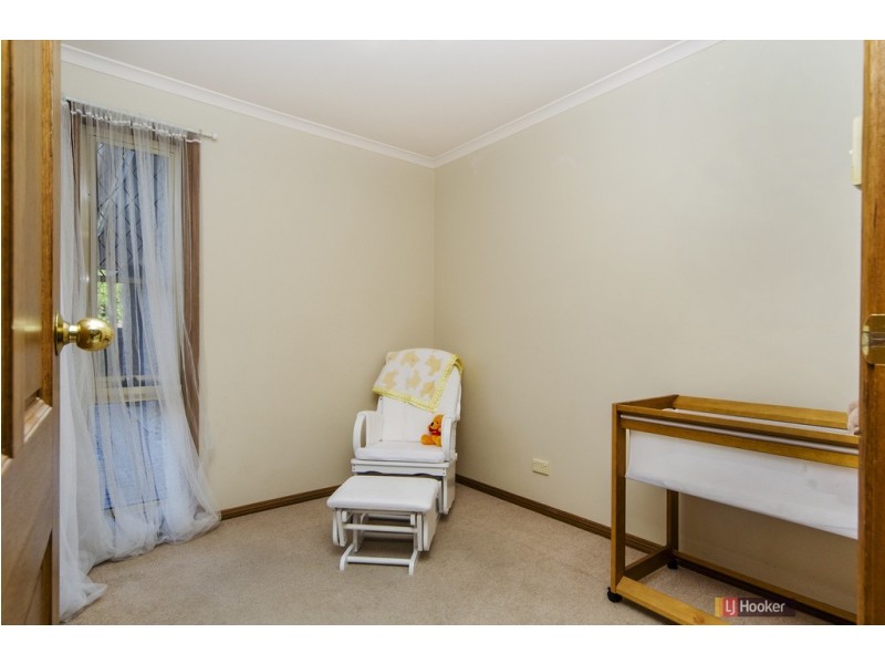 10 Petrel Court, Flagstaff Hill SA 5159