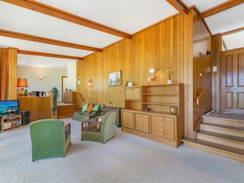 30 Huntingdon Drive, Glenalta SA 5052