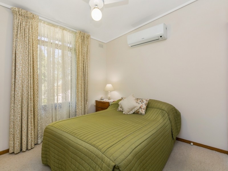 30 Huntingdon Drive, Glenalta SA 5052