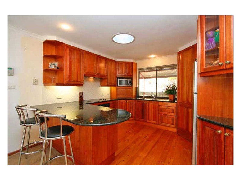 25 Gum Grove, Belair SA 5052