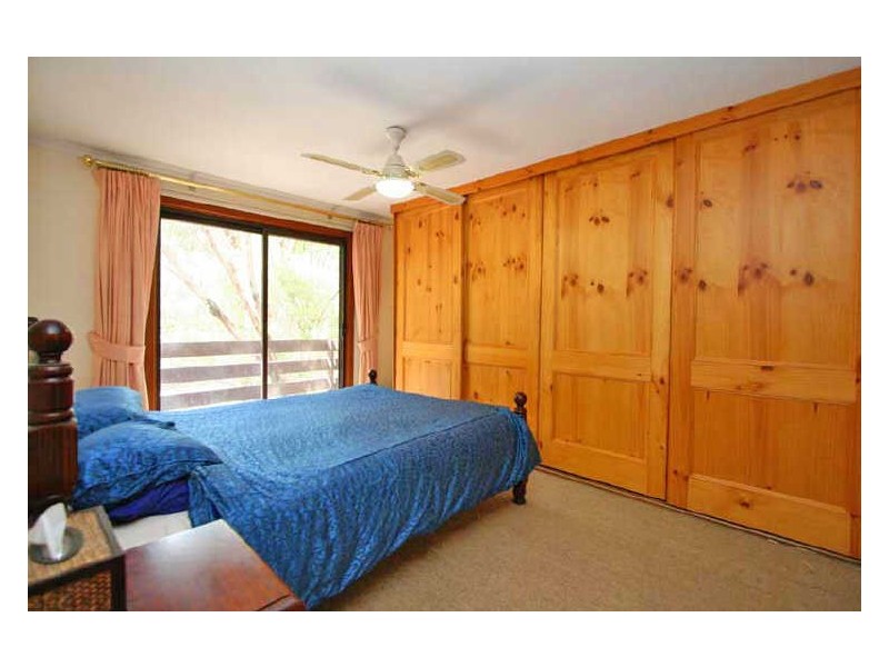 25 Gum Grove, Belair SA 5052