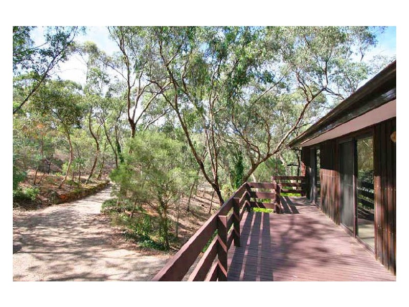 25 Gum Grove, Belair SA 5052