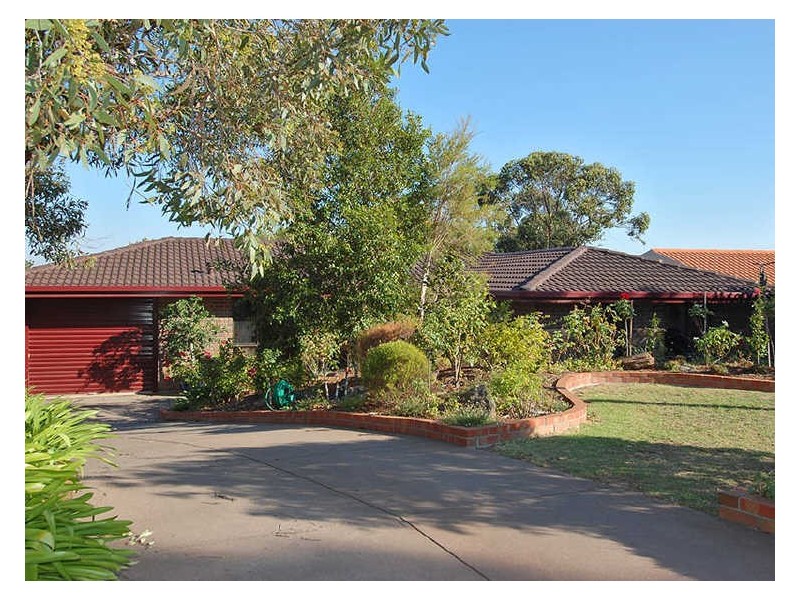 10 Leah Street, Aberfoyle Park SA 5159