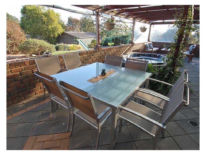 10 Leah Street, Aberfoyle Park SA 5159