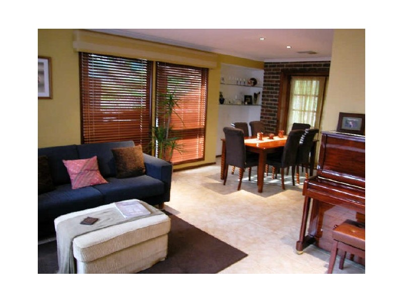 12 Heath Lane, Flagstaff Hill SA 5159