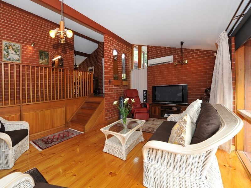 39 The Boulevard, Bellevue Heights SA 5050