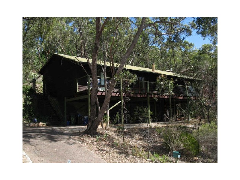 9 Waratah Close, Belair SA 5052