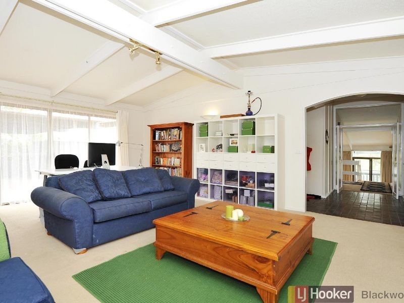 12 Yurilla Drive, Bellevue Heights SA 5050