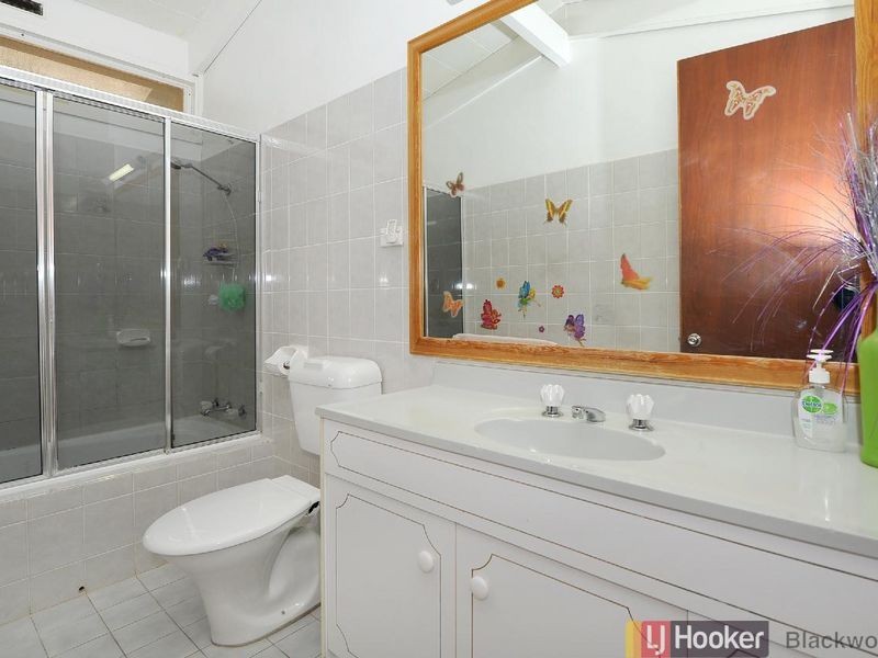 12 Yurilla Drive, Bellevue Heights SA 5050