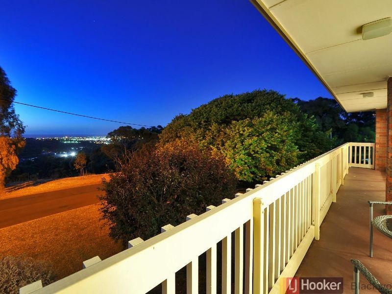 32 The Boulevard, Bellevue Heights SA 5050