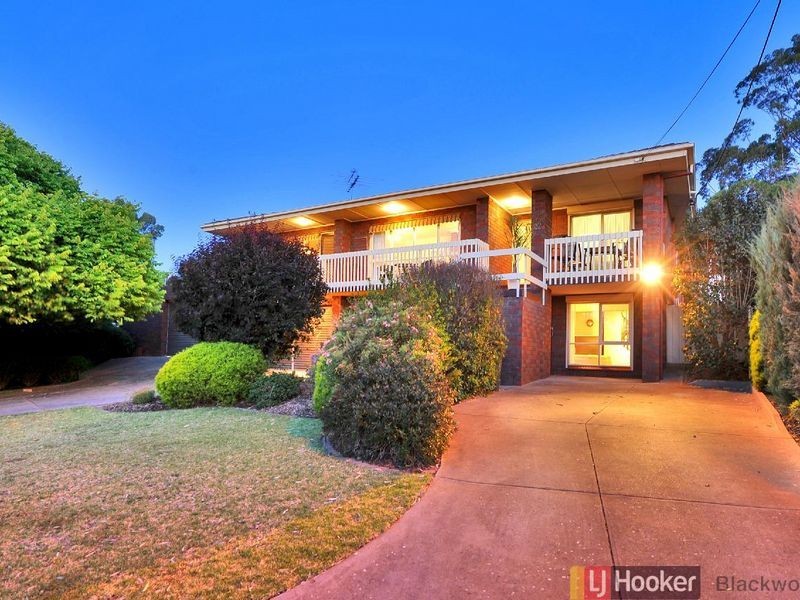 32 The Boulevard, Bellevue Heights SA 5050