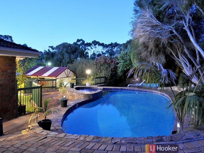 32 The Boulevard, Bellevue Heights SA 5050