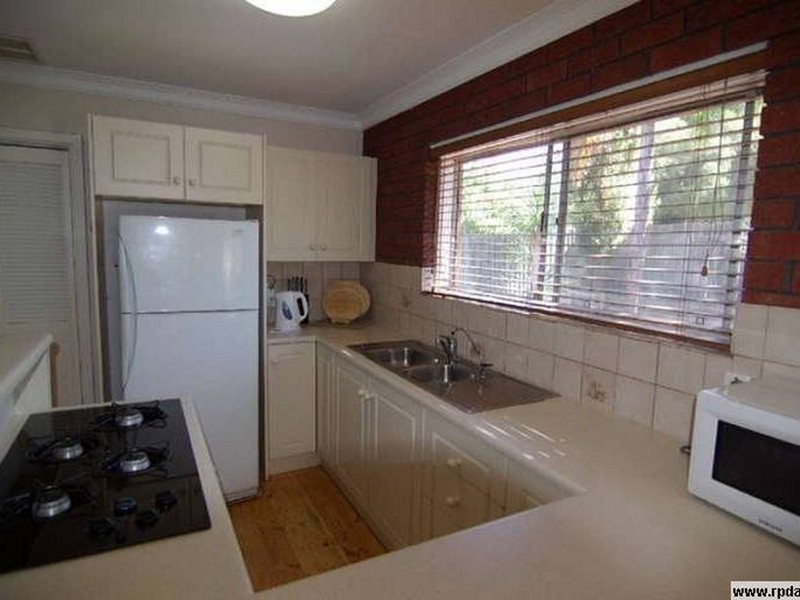 16 Durham Place, Flagstaff Hill SA 5159