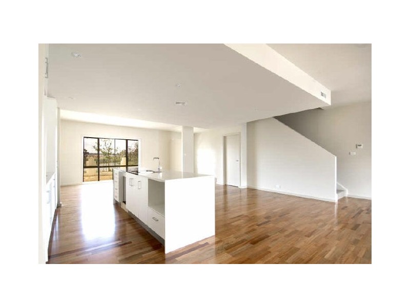 Mapleton Avenue, Harrison ACT 2914
