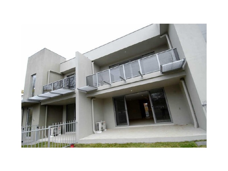 Cnr Guthrie  Morphett Streets, Dickson ACT 2602