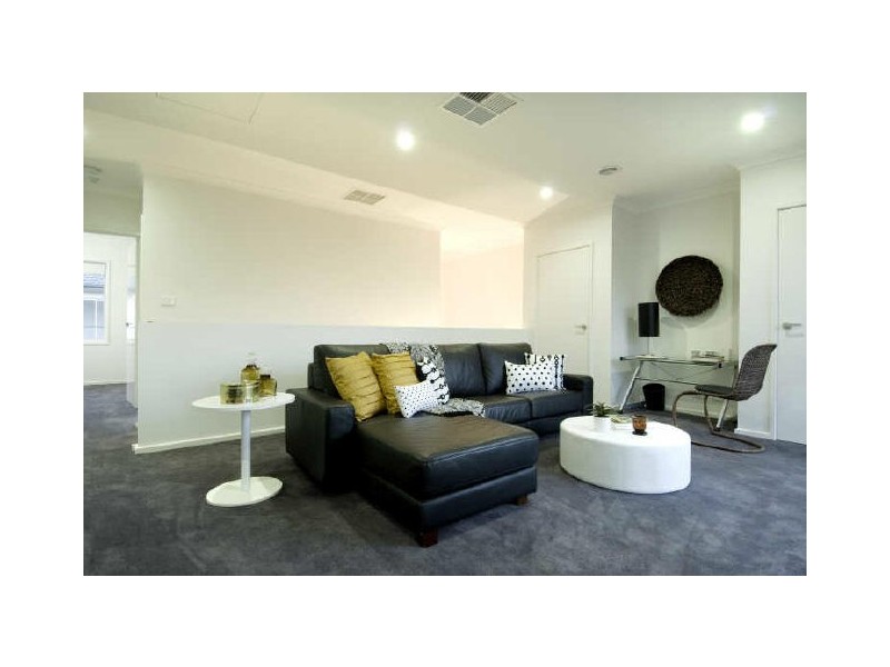 5 Brudenell Drive, Jerrabomberra NSW 2619