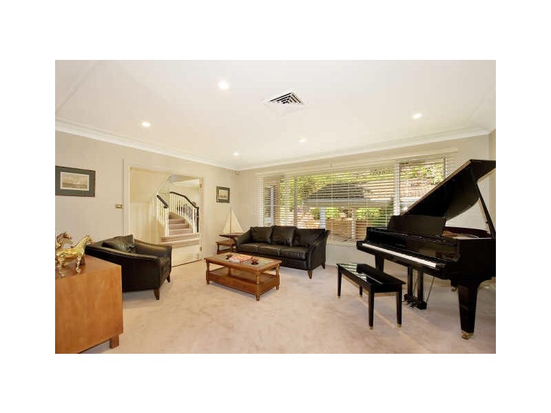 42 Alvona Avenue, St Ives NSW 2075