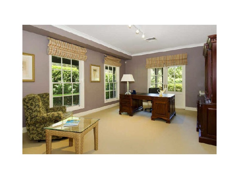 14 St Andrews Drive, Pymble NSW 2073