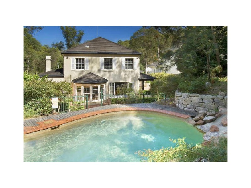 14 St Andrews Drive, Pymble NSW 2073