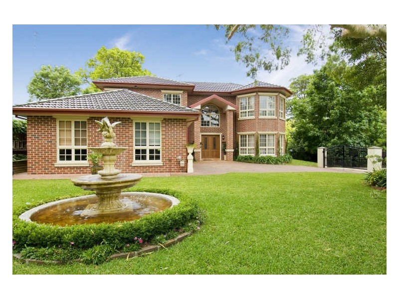 2 Ku-ring-gai Avenue, Turramurra NSW 2074