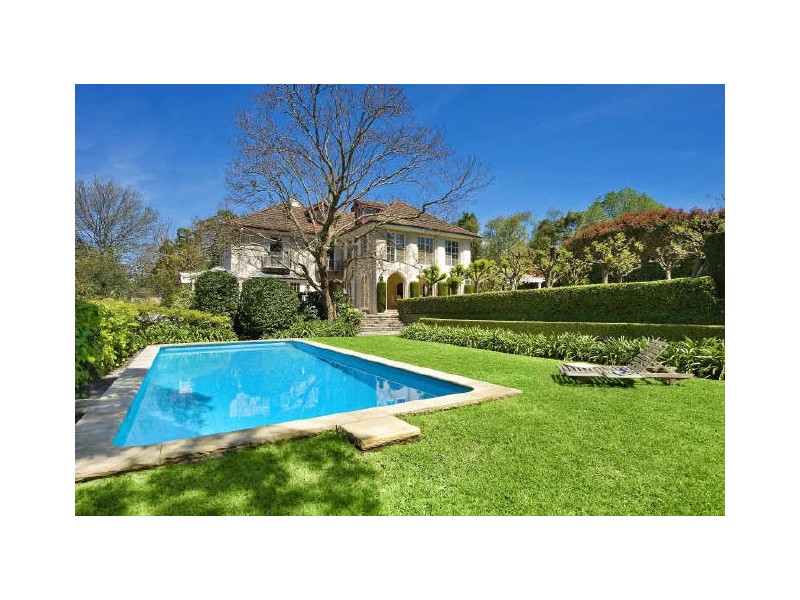 41 Ku-ring-gai Avenue, Turramurra NSW 2074