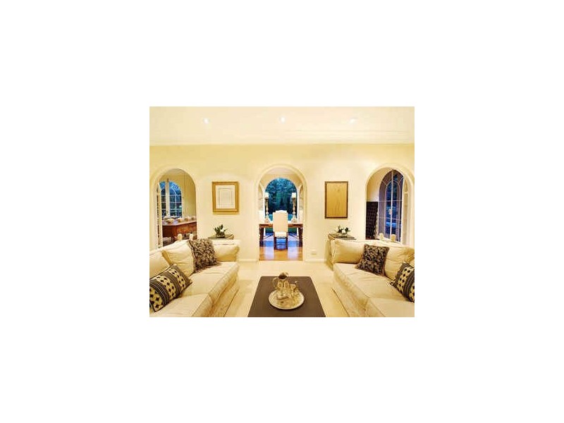 41 Ku-ring-gai Avenue, Turramurra NSW 2074