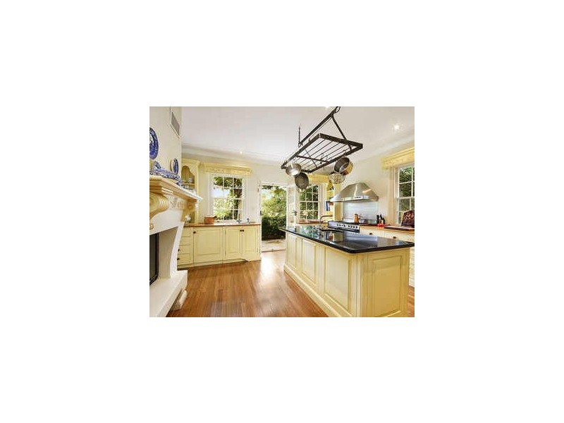 41 Ku-ring-gai Avenue, Turramurra NSW 2074