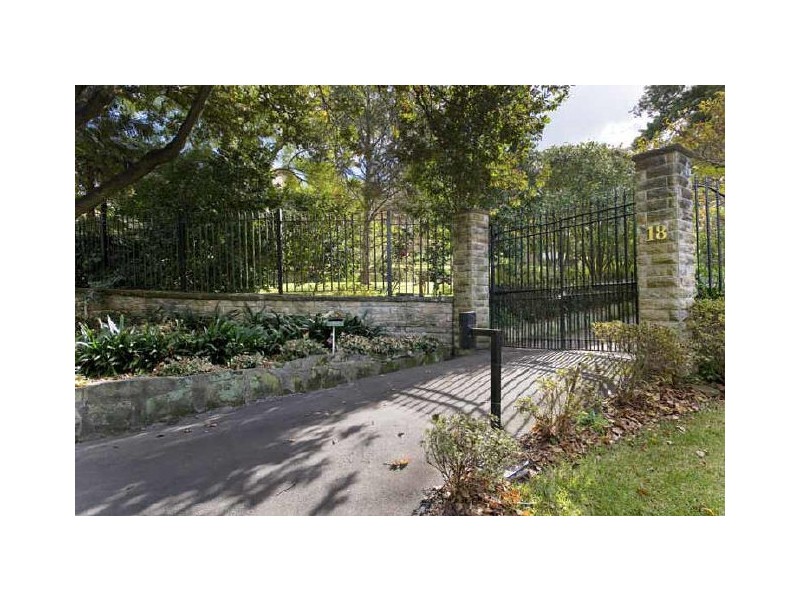 18 Park Crescent, Pymble NSW 2073