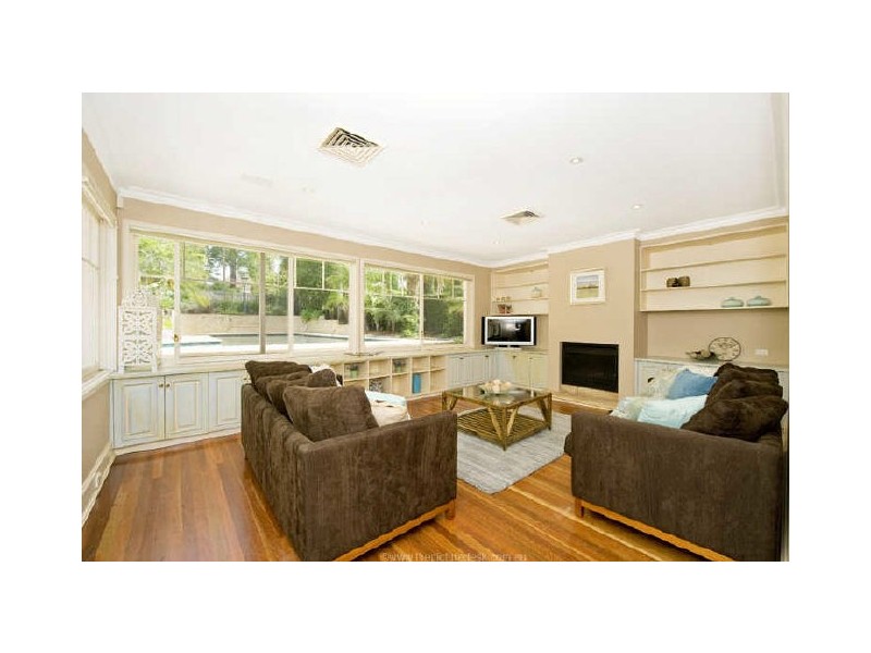 9-11 Kylie Avenue, Killara NSW 2071