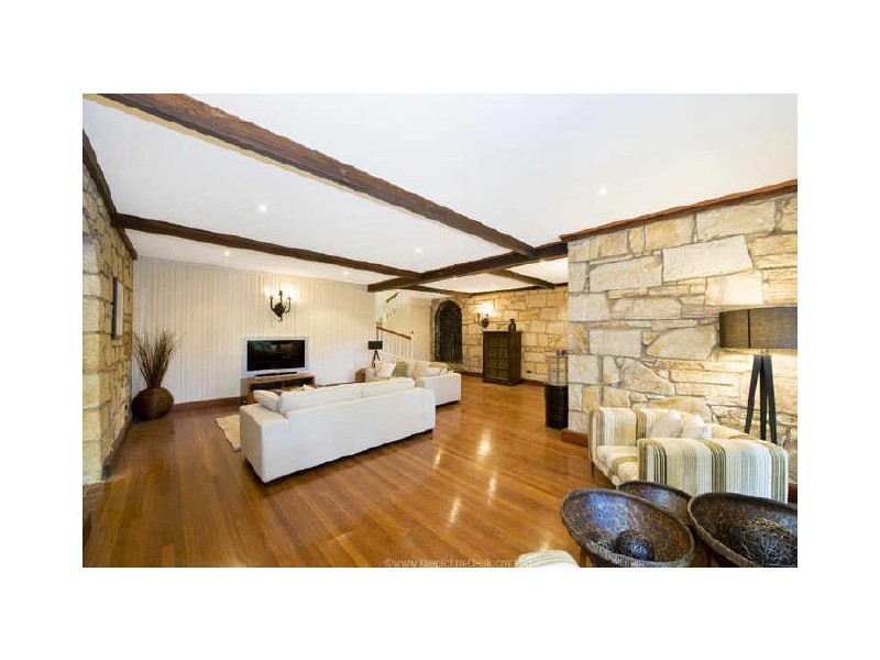 9-11 Kylie Avenue, Killara NSW 2071