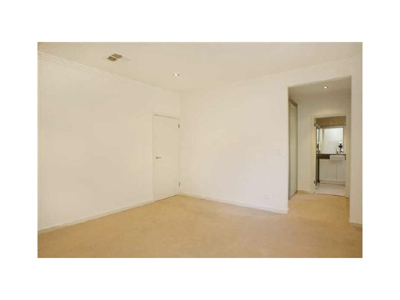 72 Collins Road, St Ives NSW 2075