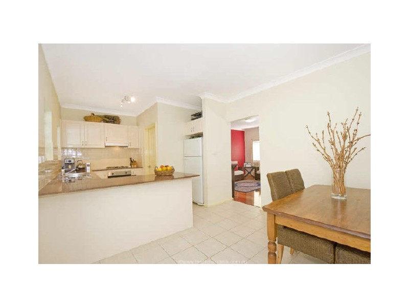 11/2-4 Bloomsbury Avenue, Pymble NSW 2073